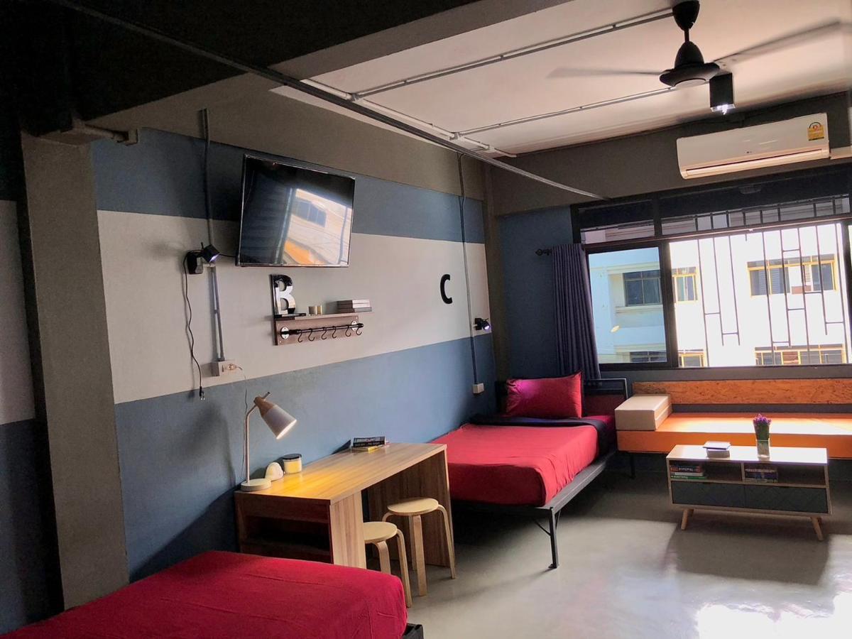 Amity Poshtel Hostel Krabi town Exterior foto