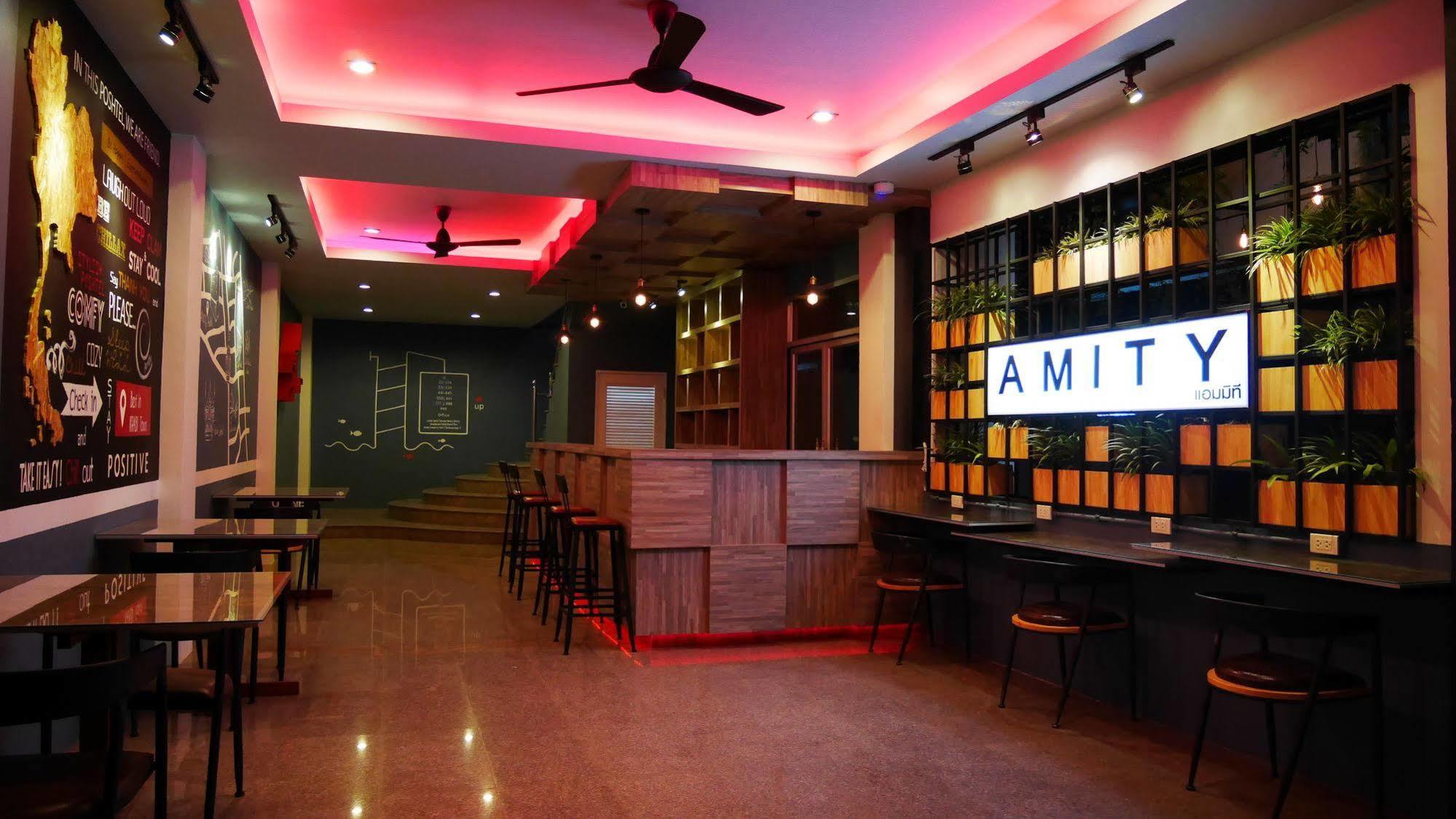Amity Poshtel Hostel Krabi town Exterior foto