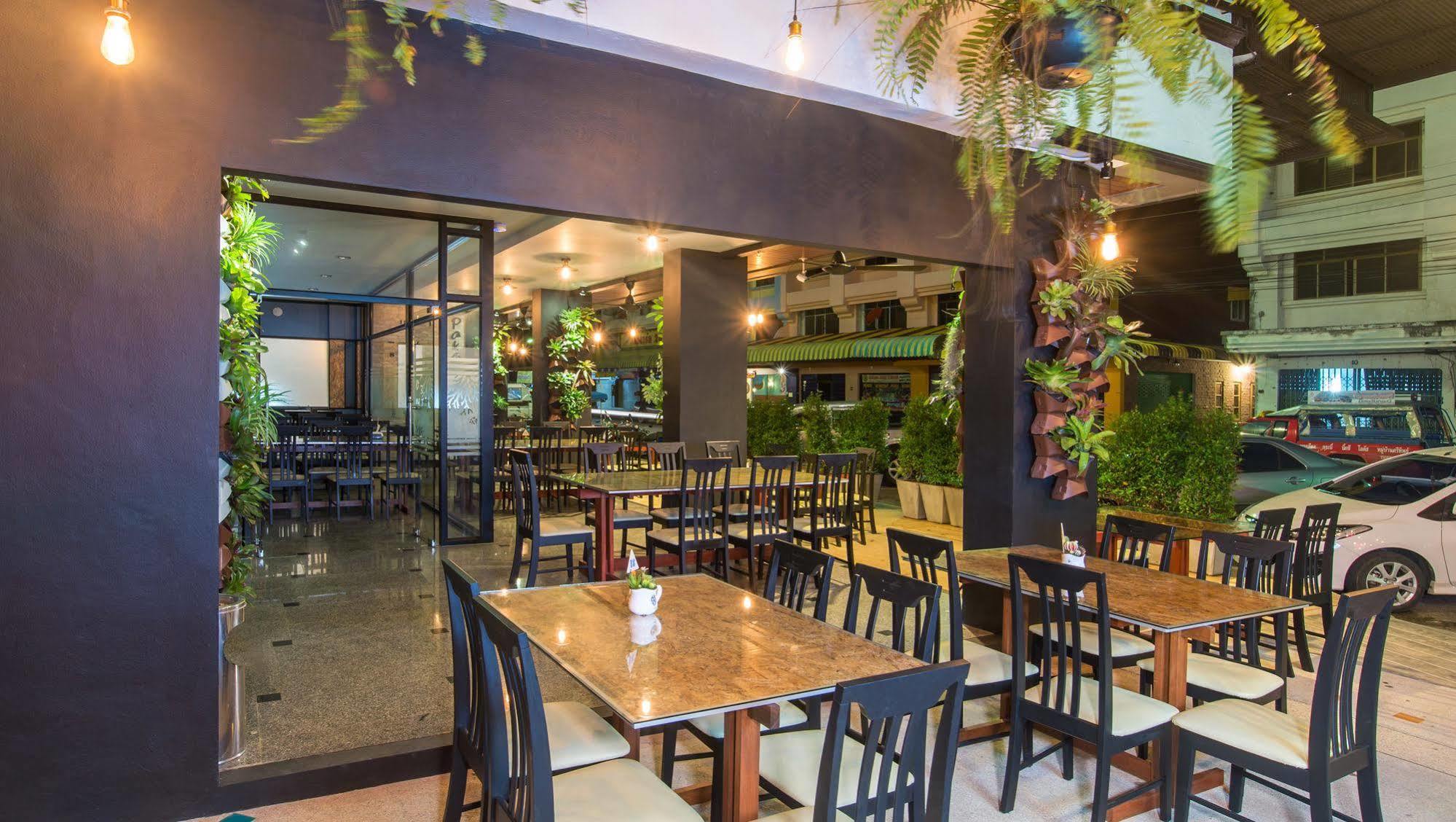 Amity Poshtel Hostel Krabi town Exterior foto